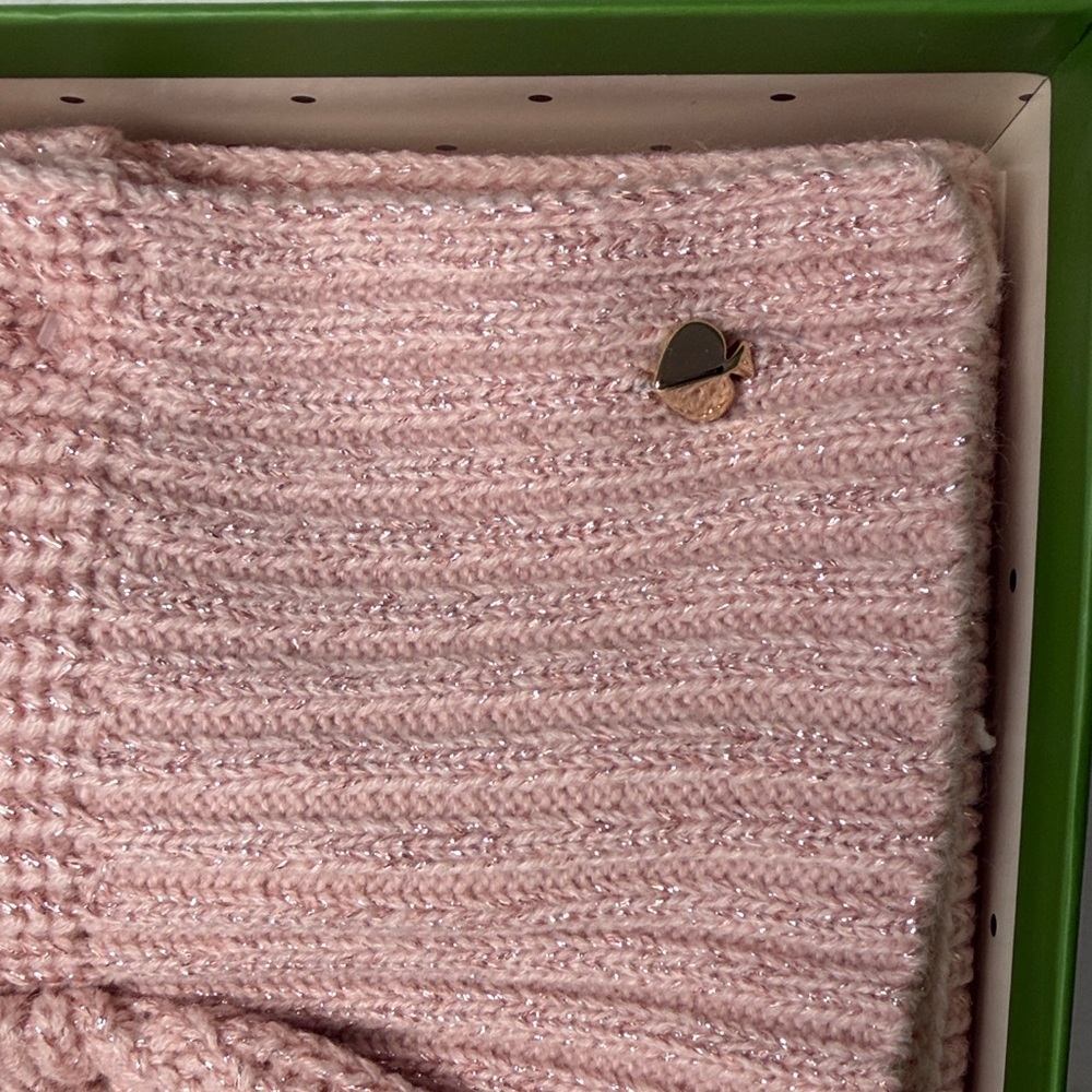 Kate‎ Spade New York women’s Beanie & Scarf Boxed Gift Set - Picture 6 of 6